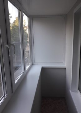 Остекление, балконный блок, внутренняя отделка панелями, шкаф